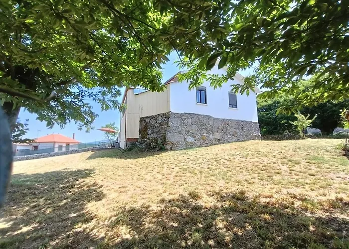 Semesterbostad Casa Quinzan Ribeira Sacra